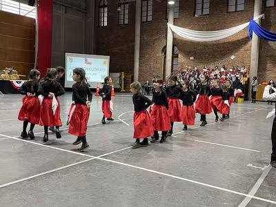 Danzas Folclóricas 1° y 2° Básico