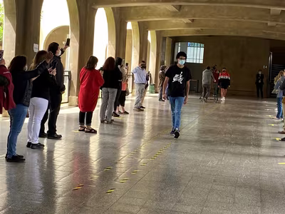 "El Pasillo" IVº Medios
