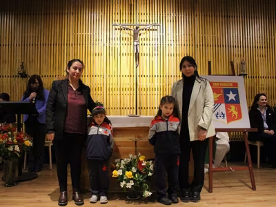 Liturgia Imposición de Insignia Kínder