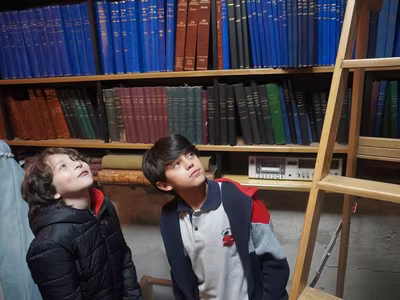 Visita Archivo del Colegio - 5° Básicos.