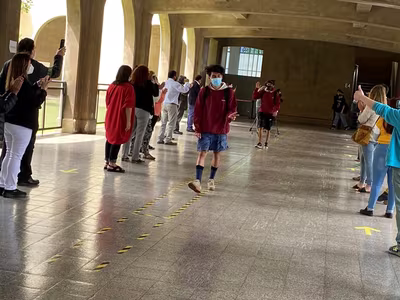 "El Pasillo" IVº Medios