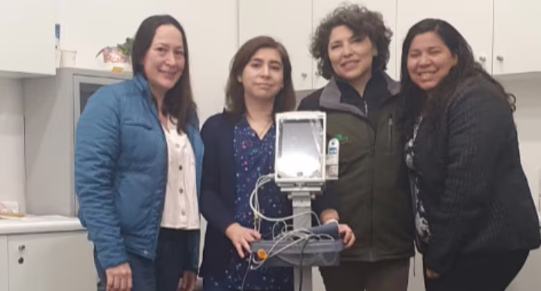 CF hace entrega de monitor de signos vitales e insumos médicos a Sala de Primeros Auxilios