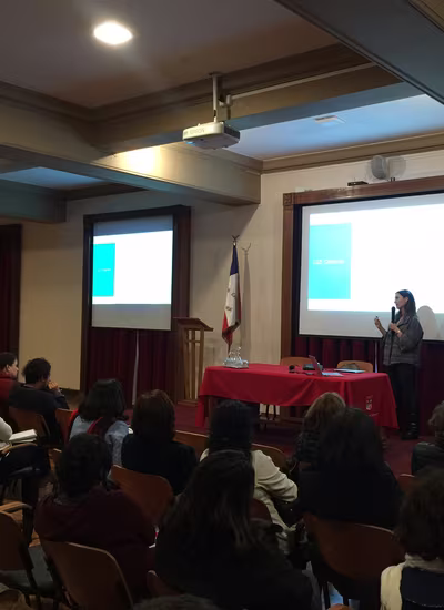 Charla Carolina Maluenda