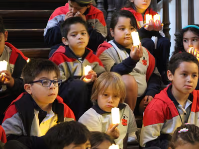 Acompañamos a Jesús en su camino a la cruz