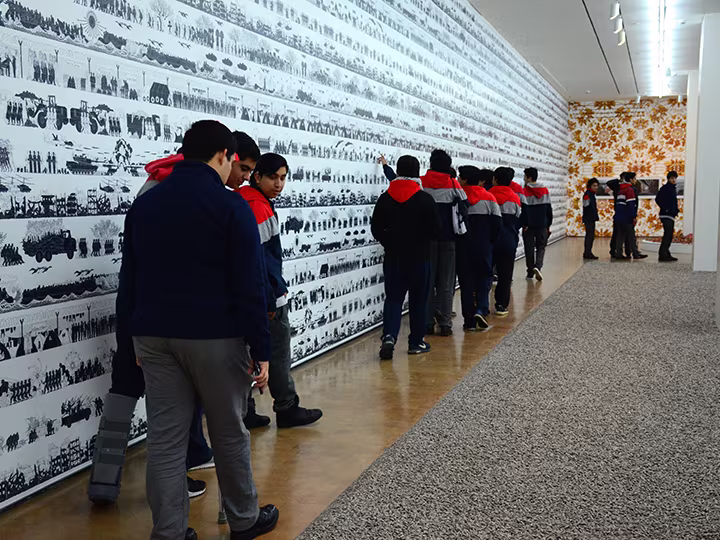 Visita exposición Inoculación IVº Medios