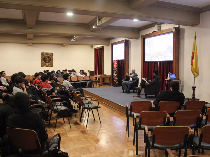 Charla vocacional con Fernando Paulsen