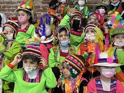 Danzas Folclóricas Pre Kínder y Kínder