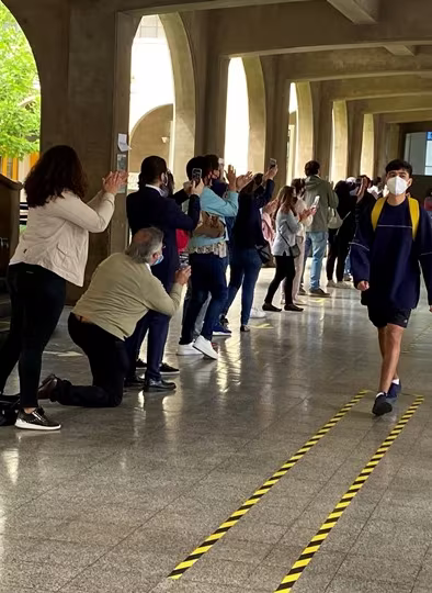 "El Pasillo" IVº Medios