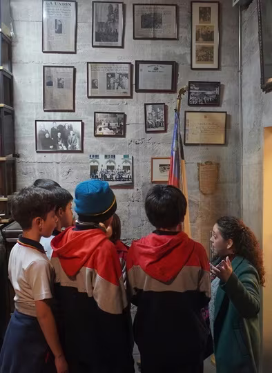 Visita Archivo del Colegio - 5° Básicos.
