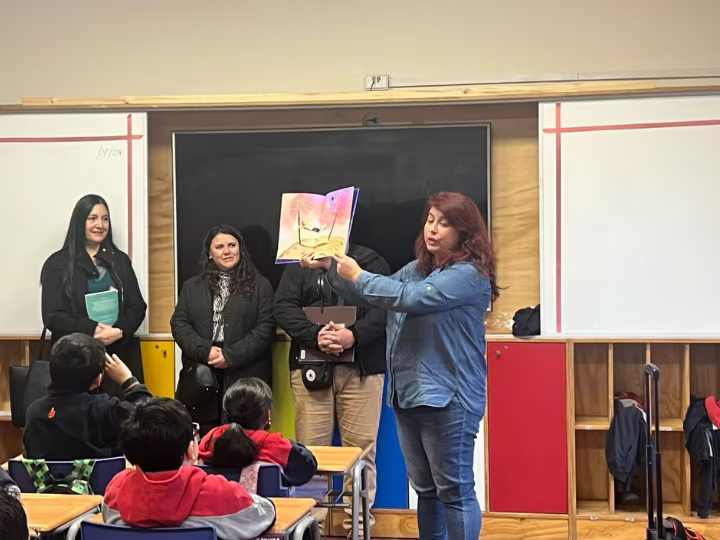 Semana del Libro: La Familia Cuenta