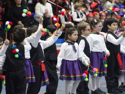 Bailes Folclóricos PK a 1° Básico y IV° Medios II