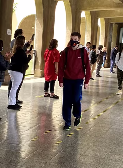 "El Pasillo" IVº Medios