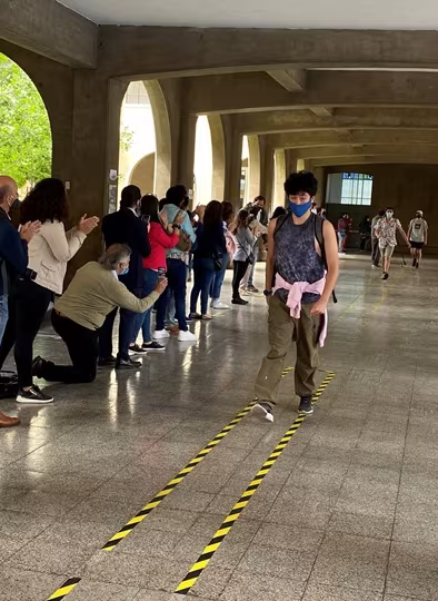 "El Pasillo" IVº Medios