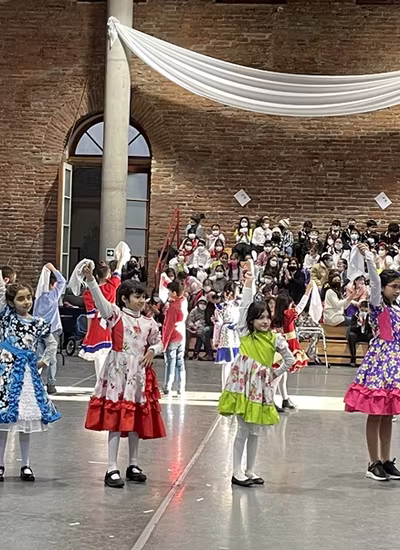Danzas Folclóricas 3° y 4° Básicos