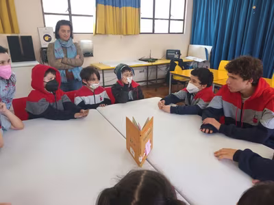 Estudiantes de Intercambio Cuentan cuentos.