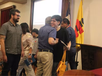 Lanzamiento de fotolibro "Entre el pasillo y la cancha"