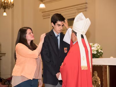 Sacramento de la Confirmación III° Medios