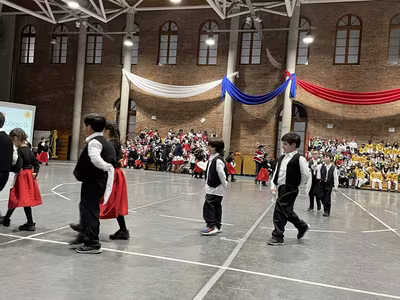 Danzas Folclóricas 1° y 2° Básico