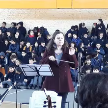 Orquesta visita Colegios de la M. de Santiago