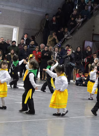 Bailes Folclóricos - Primer Ciclo