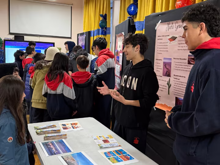 Feria de Geografía Física: aprendizaje significativo y colaboración intergeneracional