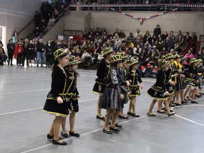 Bailes Folclóricos - Primer Ciclo