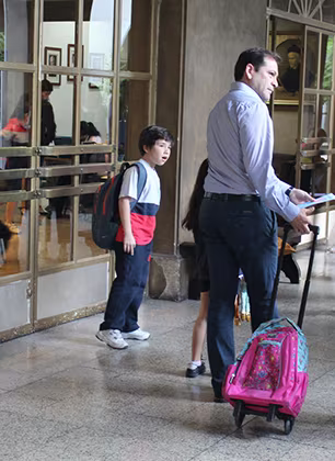 Convivencia Escolar, Volando en V