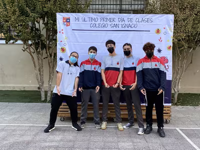Último Primer Día de Clases IV° Medios