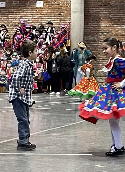 Danzas Folclóricas Pre Kínder y Kínder