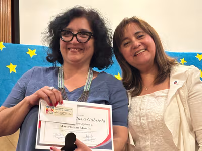 Homenaje a Gabriela Mistral: Café Literario 2025