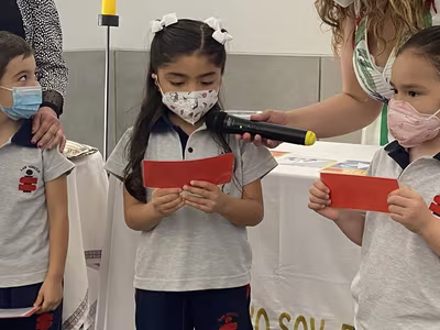 Ceremonia Imposición de Insignias Kínder C