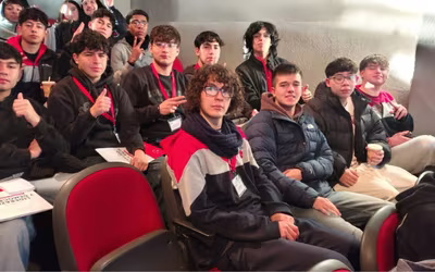 Estudiantes de III° Medio participan en el Congreso “Liderazgo para la Democracia”