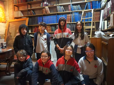 Visita Archivo del Colegio - 5° Básicos.
