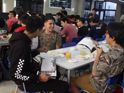 Desayuno Ex Alumnos Generación 2018