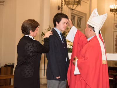 Sacramento de la Confirmación III° Medios