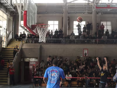 Harlem Globetrotters en el Colegio San Ignacio
