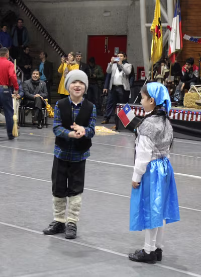 Bailes Folclóricos - Primer Ciclo