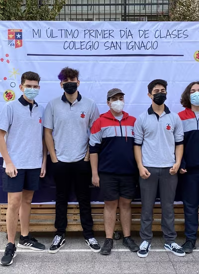Último Primer Día de Clases IV° Medios