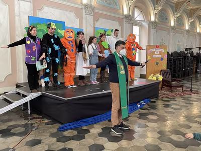 Obra de Teatro "Las Aventuras de Galletita" -  Cierre Primer Semestre, Primer Ciclo-.