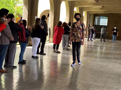 "El Pasillo" IVº Medios