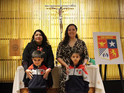Liturgia Imposición de Insignias Kínder