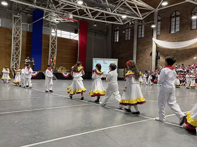 Danzas Folclóricas 1° y 2° Básico