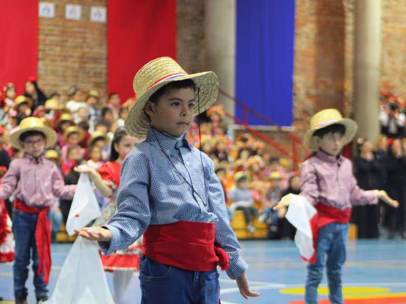 Bailes Folclóricos PK a 1° Básico y IV° Medios III