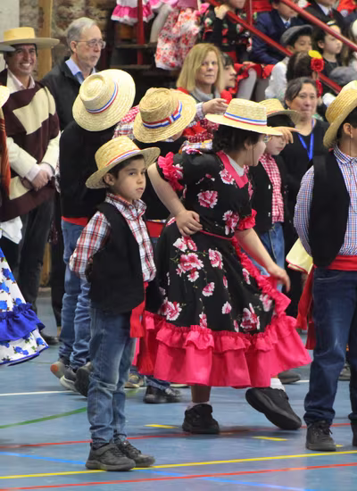 Bailes Folclóricos 2° a 4° Básico y III° Medios II