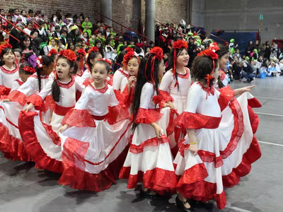 Bailes Folclóricos - Primer Ciclo
