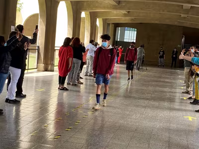 "El Pasillo" IVº Medios