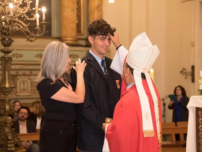 Sacramento de la Confirmación III° Medios