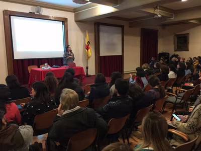 Charla Carolina Maluenda