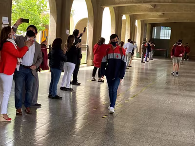 "El Pasillo" IVº Medios