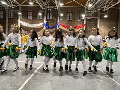 Danzas Folclóricas 1° y 2° Básico